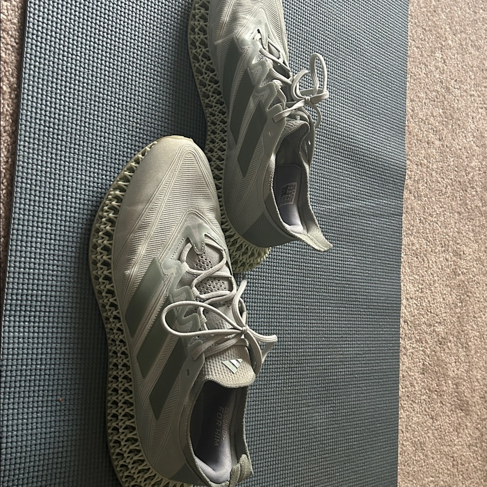 Adidas 4 DFWD 4 shoes, men’s sneakers great condition 
with Textured Sole - Picture 3 of 4